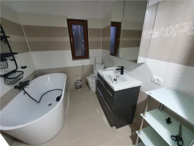 Casă individuală P+1+pod, complet mobilată și amenajată, în Moșnița Nouă - foto 6
