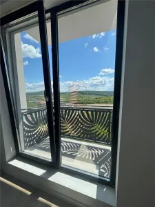 Apartament in bloc nou etaj 3 cu lift - foto 4