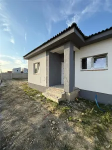 Duplex pe parter - posibilitate alegere finisaje - zona buna - foto 3