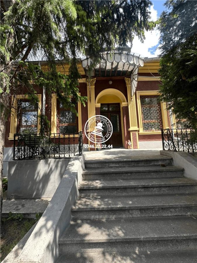 Vila  de vanzare  Centru, - Iasi