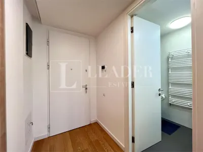 Apartament cu 3 camere | Aviatorilor | Bloc nou | Parcare - foto 16