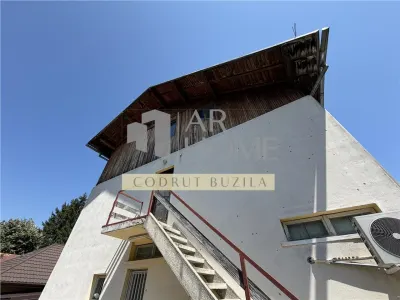Apartament 3 camere in vila, curte, zona centrala Breaza, Prahova - foto 2