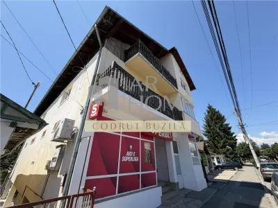 Apartament 3 camere in vila, curte, zona centrala Breaza, Prahova - foto 12
