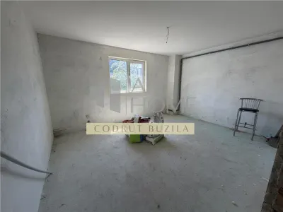 Apartament 3 camere in vila, curte, zona centrala Breaza, Prahova - foto 6