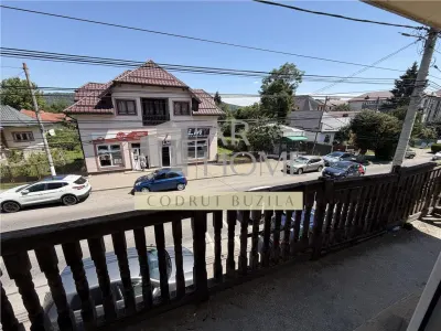 Apartament 3 camere in vila, curte, zona centrala Breaza, Prahova - foto 9