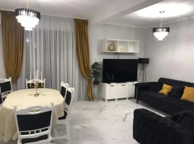 Casă Elegantă | Aproape de Timișoara | 3 Băi | Terasă Generoasă | Curte Proprie - Timisoara