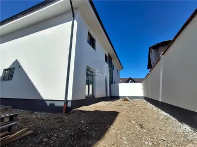 Duplex 4 camere zona Selimbar - Selimbar