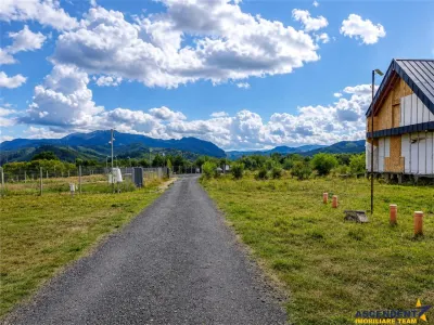 Teren imprejmuit+ proiect casa + autorizatie constructie,1.261 mp, - Brasov