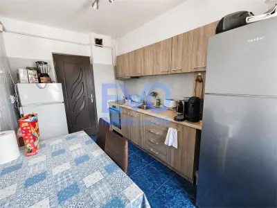 Apartament 3 camere, boxa, Centru,  Bld Independentei Iasi - foto 4