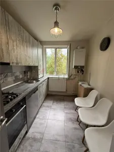 Apartament 3 camere semidecomandat, Podu Ros - Etaj 2 - foto 1