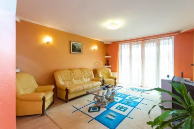 Etaj 1 Apartament cu 3 camere | Central - Satu Mare