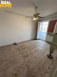 Apartament 2 cam Podu Ros Liceul Racovita - foto 5