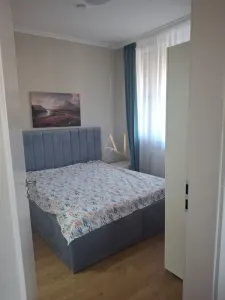 Apartament cu 3 camere de închiriat, modern mobilat la Concept 9. - foto 3