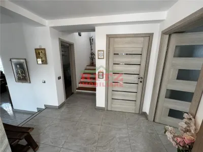 Vila moderna, la cheie in zona Ultracentrala! - foto 3